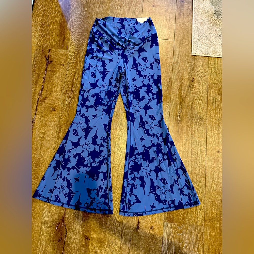 Aerie offline super flare pants
